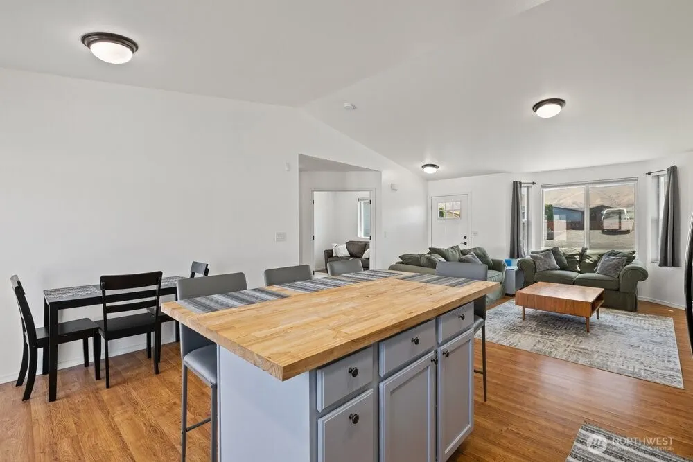 225 Atterberry Drive SW Mattawa, WA 99349