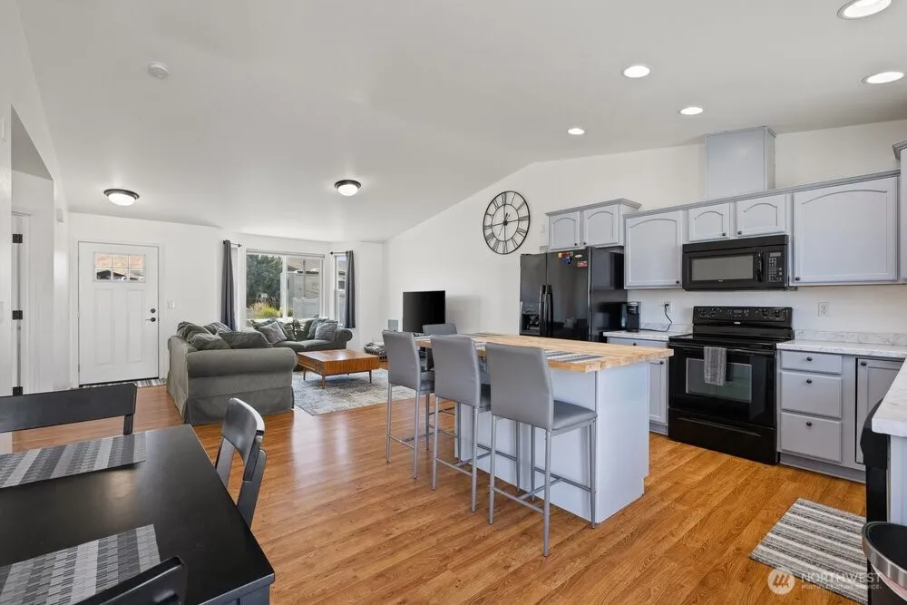 225 Atterberry Drive SW Mattawa, WA 99349