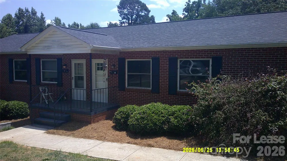153 15th Avenue NW Hickory, NC 28601