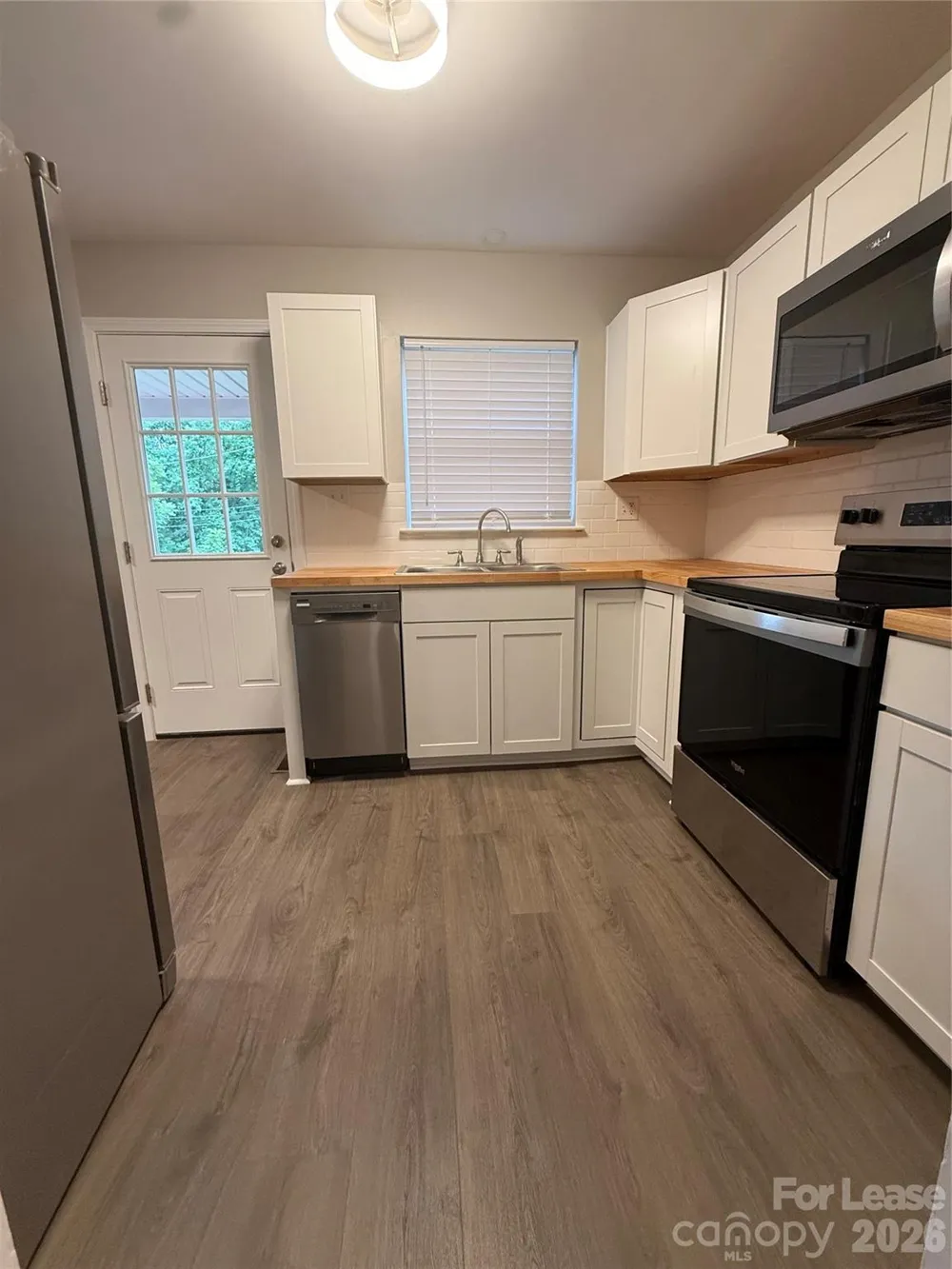 153 15th Avenue NW Hickory, NC 28601