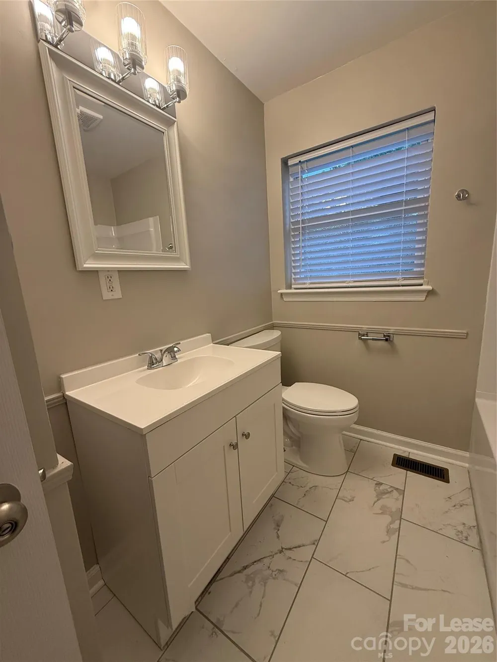 153 15th Avenue NW Hickory, NC 28601