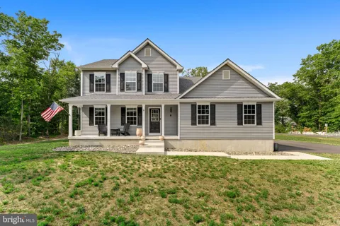 8 WHITETAIL DRIVE