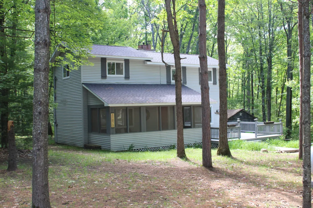 11870 Bayer Road Roscommon, MI 48653