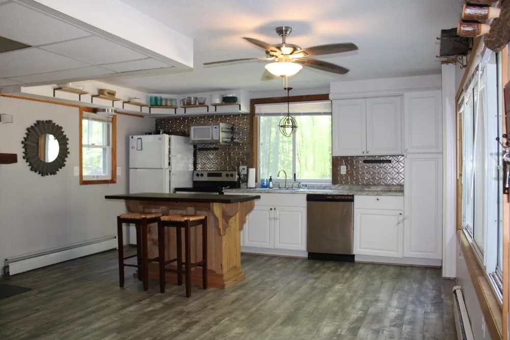 11870 Bayer Road Roscommon, MI 48653
