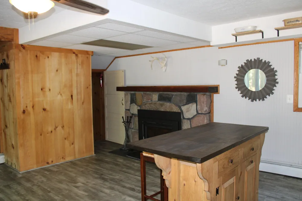 11870 Bayer Road Roscommon, MI 48653