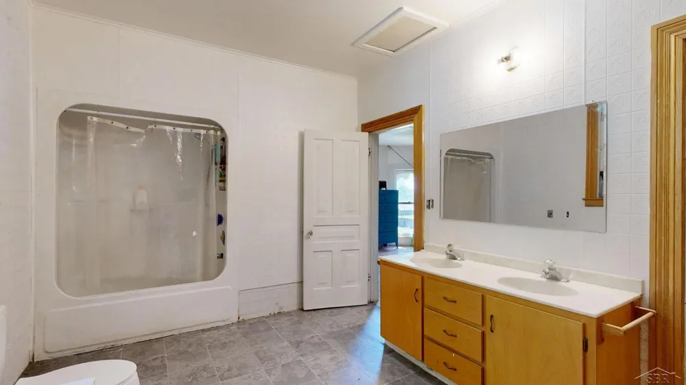 520 Franklin Street Saginaw City, MI 48607