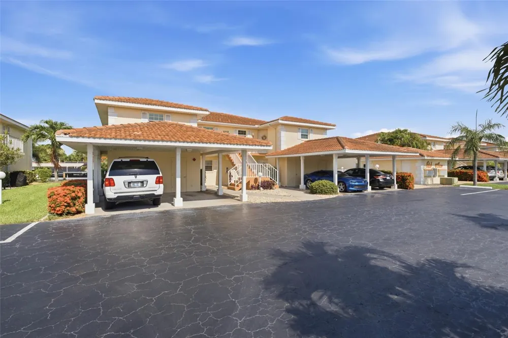 5112 CORONADO PARKWAY #12 Cape Coral, FL 33904