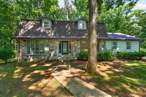 466 Willow Oak Dr