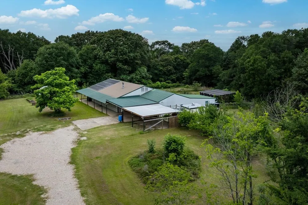 15800 County Road 4009 Mabank, TX 75147