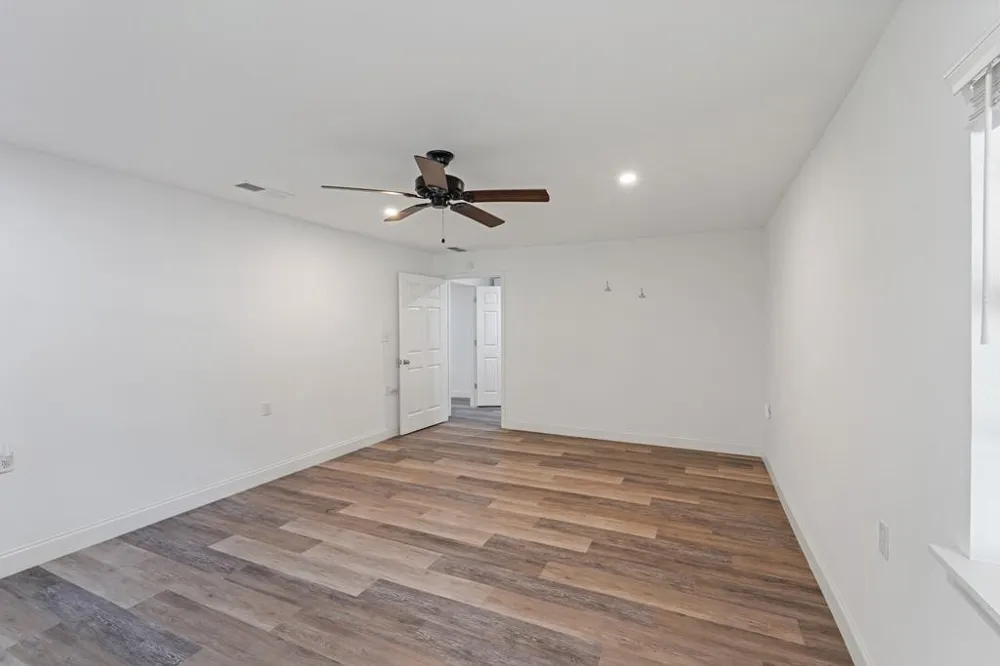 15800 County Road 4009 Mabank, TX 75147