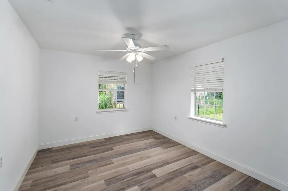 15800 County Road 4009 Mabank, TX 75147