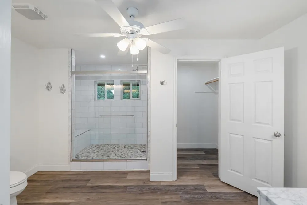 15800 County Road 4009 Mabank, TX 75147