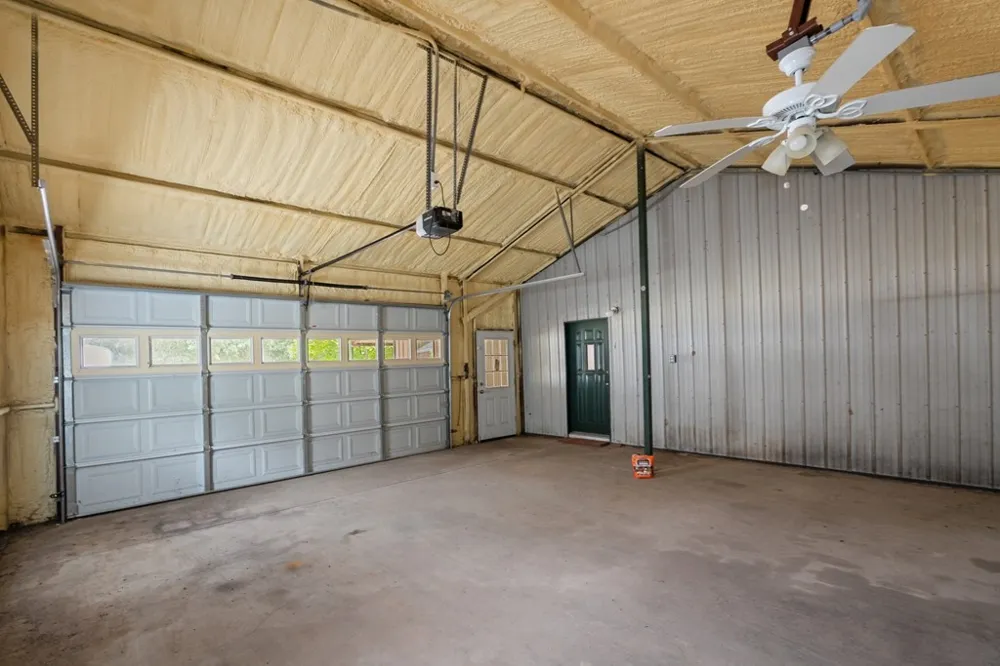 15800 County Road 4009 Mabank, TX 75147