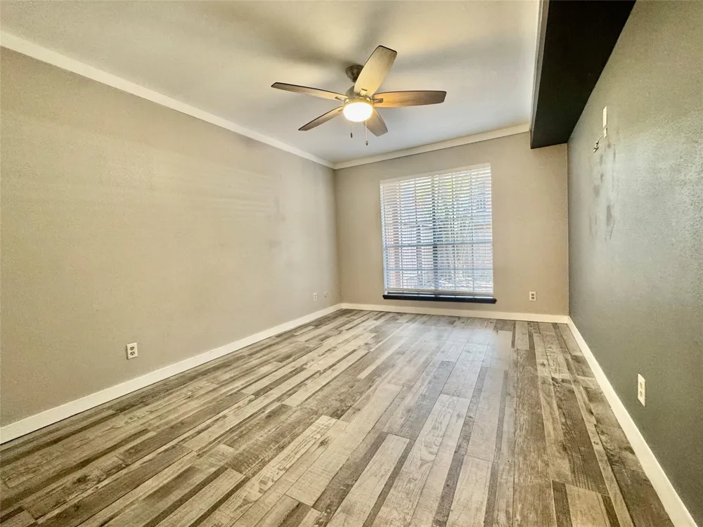829 Wax Myrtle Lane Houston, TX 77079