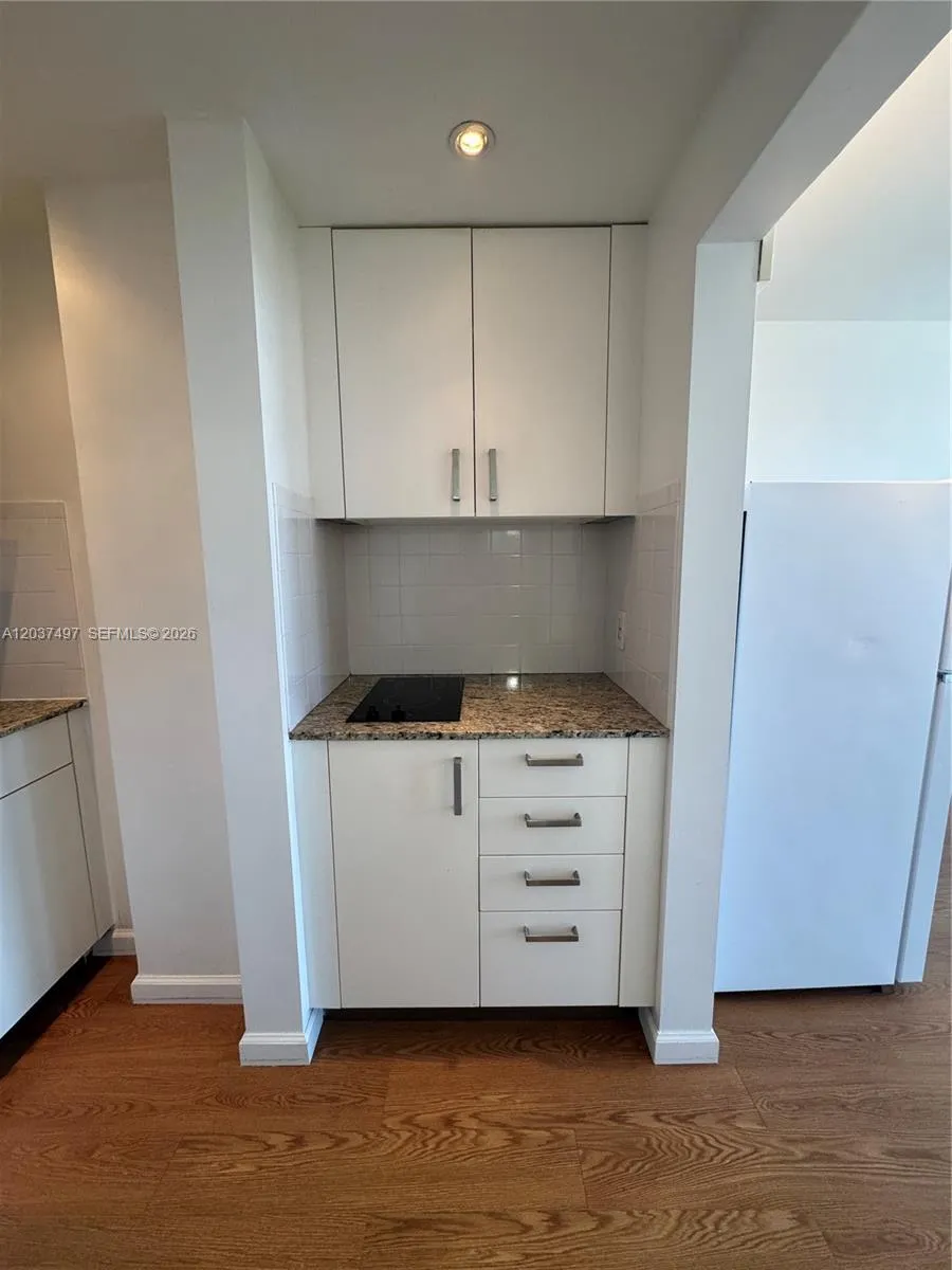 700 Biltmore Way #916 Coral Gables, FL 33134
