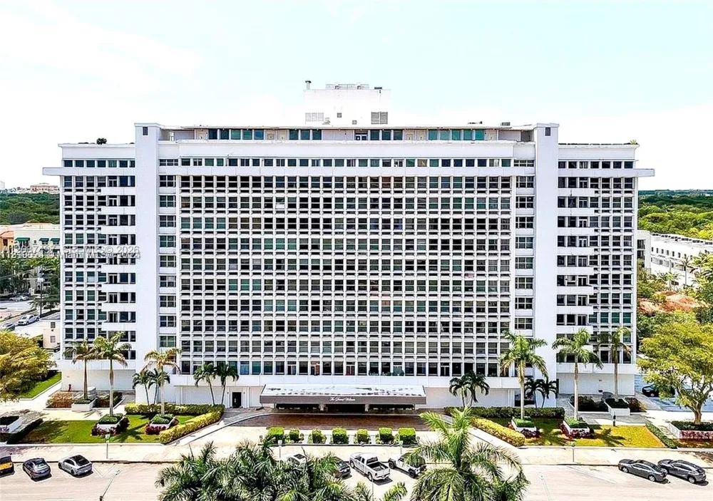 700 Biltmore Way #916 Coral Gables, FL 33134