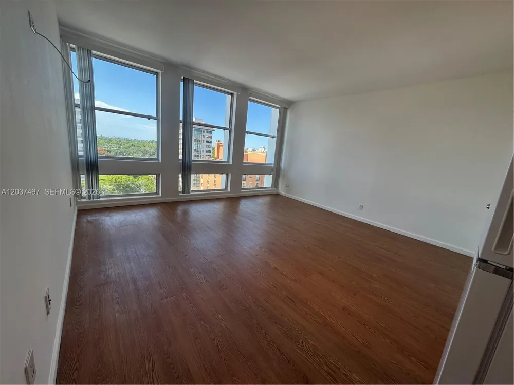 700 Biltmore Way #916 Coral Gables, FL 33134