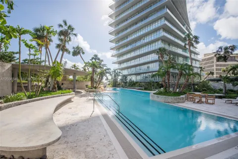 2669 S Bayshore Dr #704N