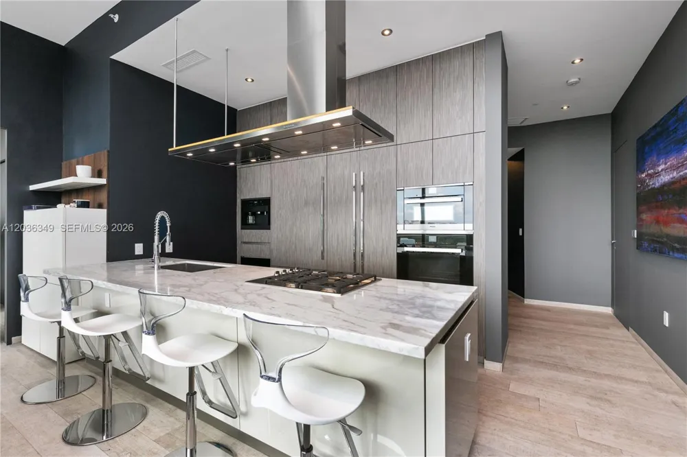 2669 S Bayshore Dr #704N Coconut Grove, FL 33133