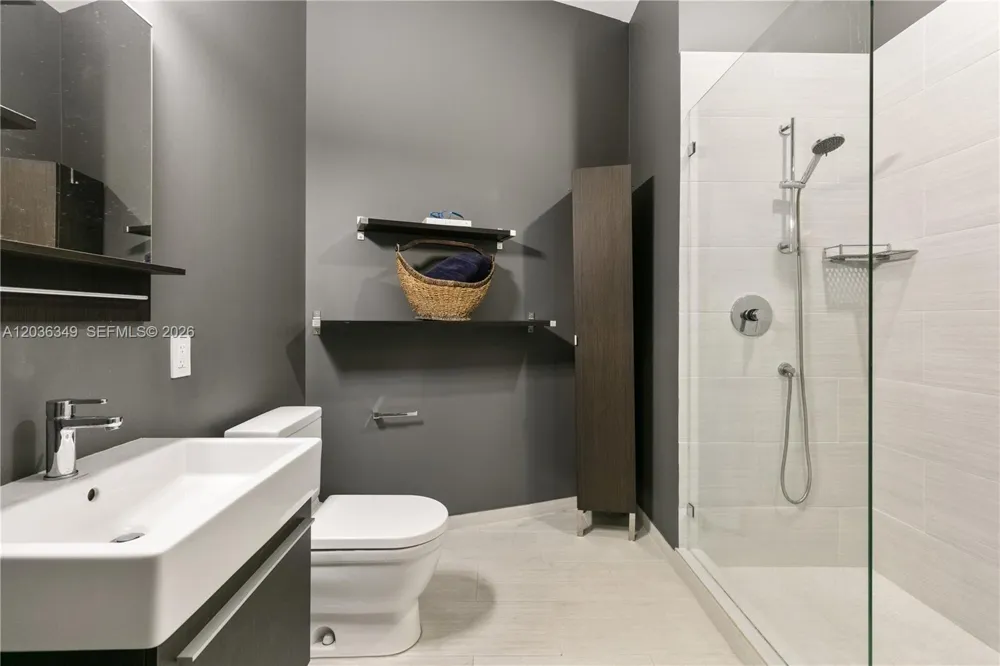 2669 S Bayshore Dr #704N Coconut Grove, FL 33133