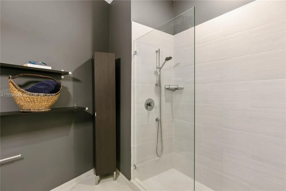 2669 S Bayshore Dr #704N Coconut Grove, FL 33133