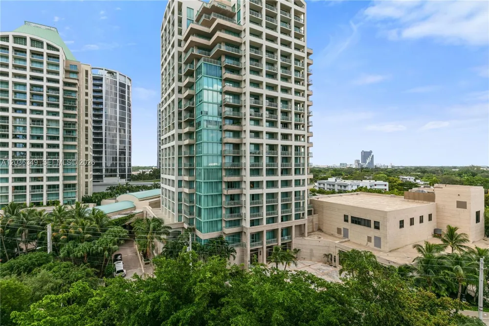 2669 S Bayshore Dr #704N Coconut Grove, FL 33133