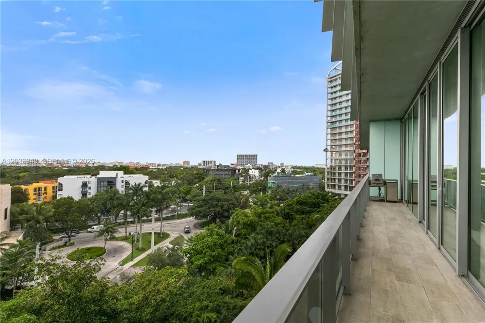 2669 S Bayshore Dr #704N Coconut Grove, FL 33133