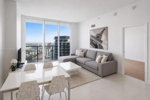 1750 Bayshore Dr #3811