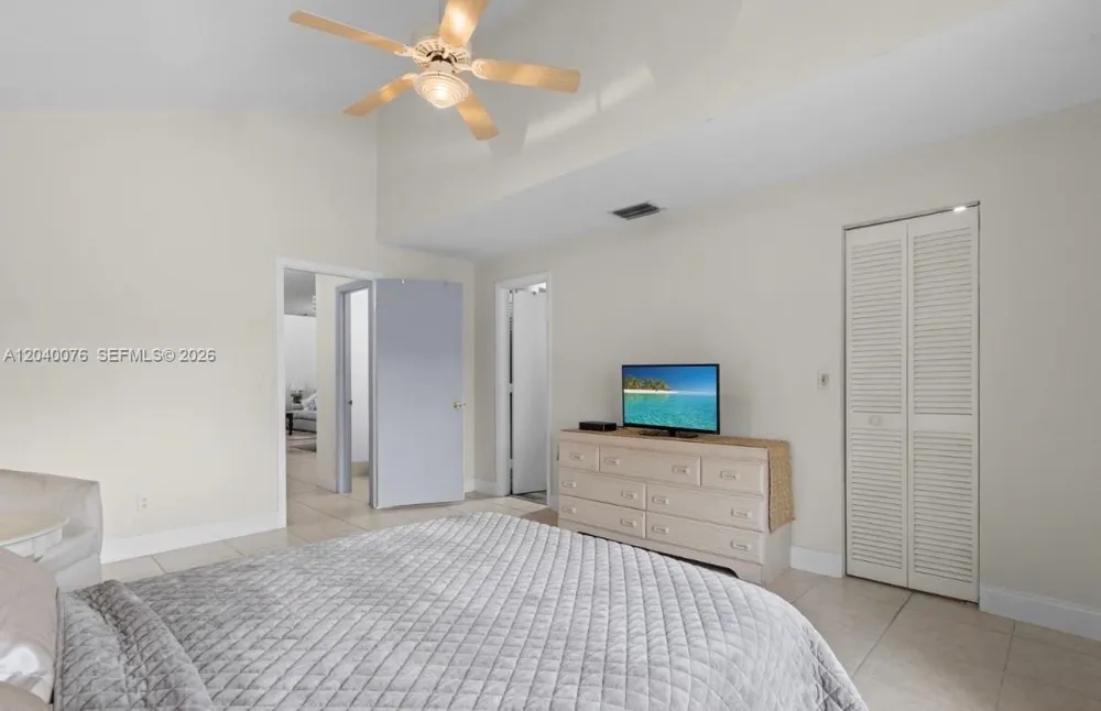 3539 W Inverrary Blvd W Lauderhill, FL 33319