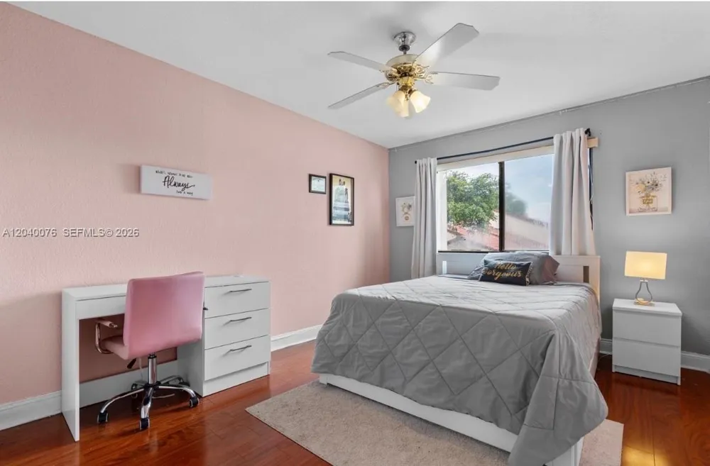 3539 W Inverrary Blvd W Lauderhill, FL 33319
