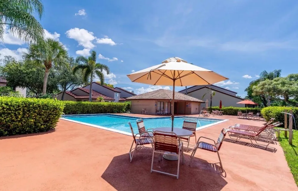 3539 W Inverrary Blvd W Lauderhill, FL 33319