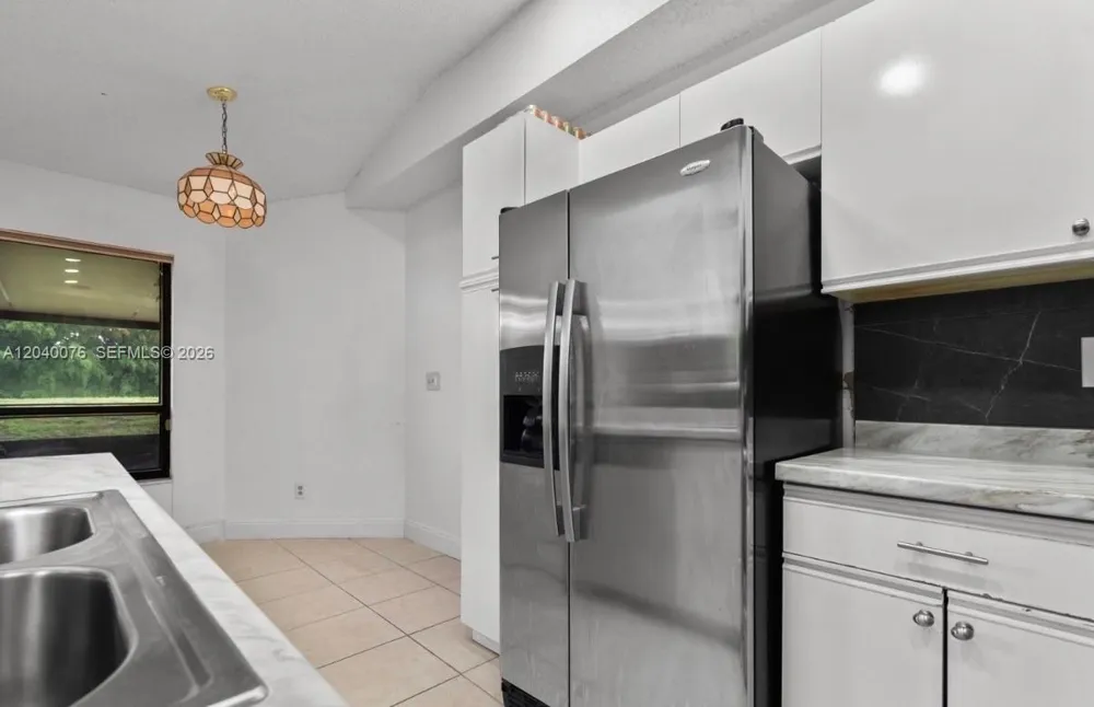 3539 W Inverrary Blvd W Lauderhill, FL 33319