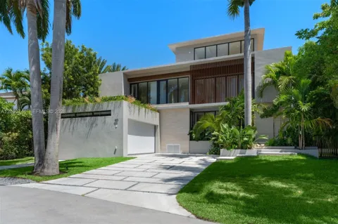 165 Hampton Ln