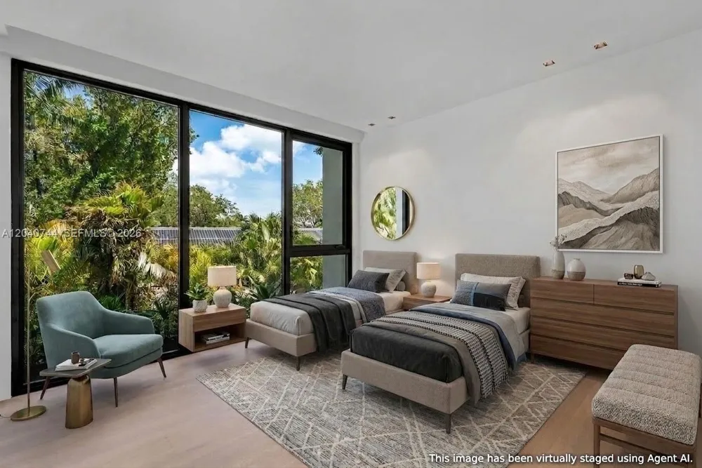165 Hampton Ln Key Biscayne, FL 33149