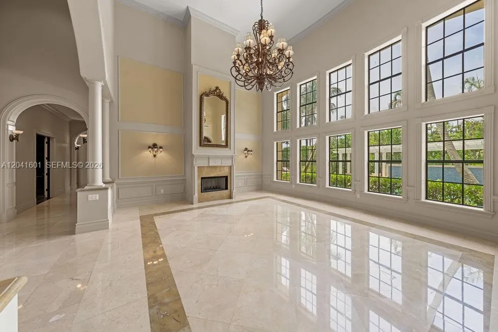 9001 SW 59th Ct Pinecrest, FL 33156