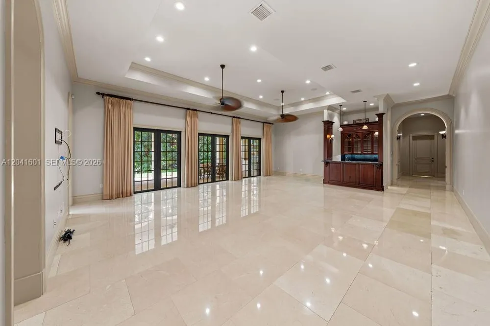 9001 SW 59th Ct Pinecrest, FL 33156