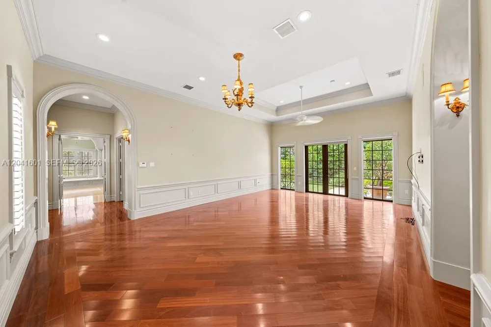 9001 SW 59th Ct Pinecrest, FL 33156
