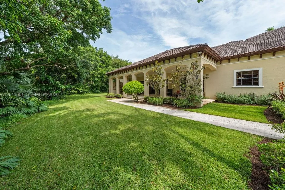 9001 SW 59th Ct Pinecrest, FL 33156