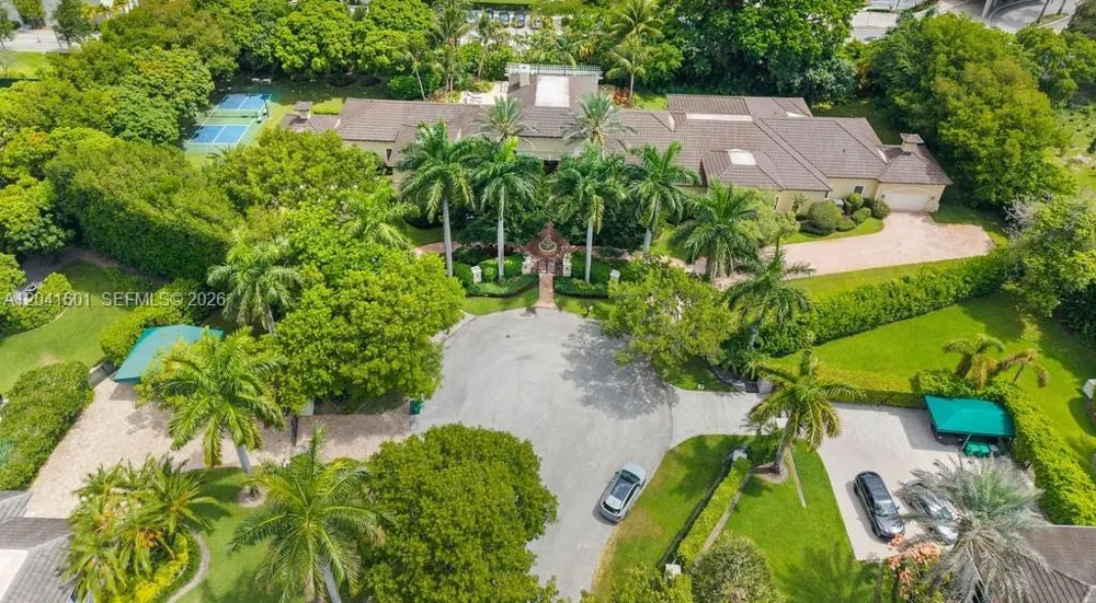 9001 SW 59th Ct Pinecrest, FL 33156