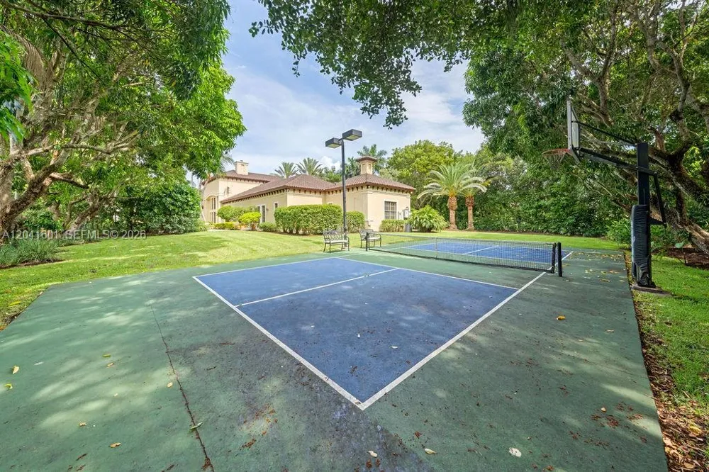 9001 SW 59th Ct Pinecrest, FL 33156