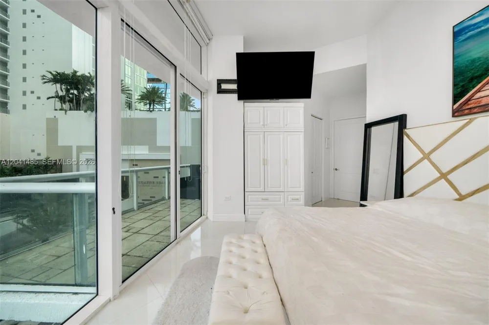 480 NE 30th St #501 Miami, FL 33137
