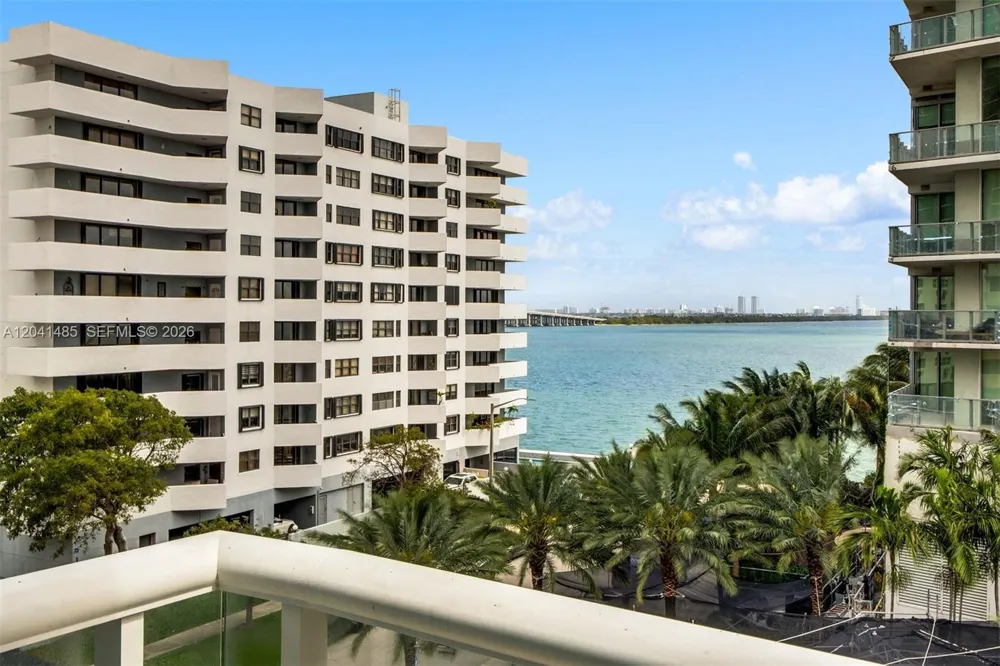 480 NE 30th St #501 Miami, FL 33137