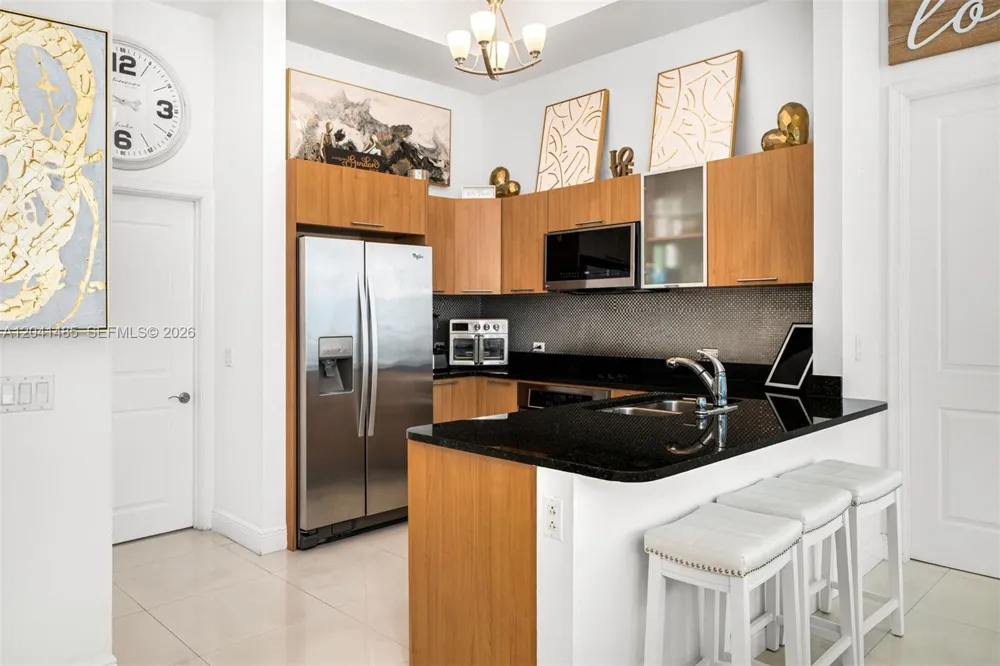 480 NE 30th St #501 Miami, FL 33137