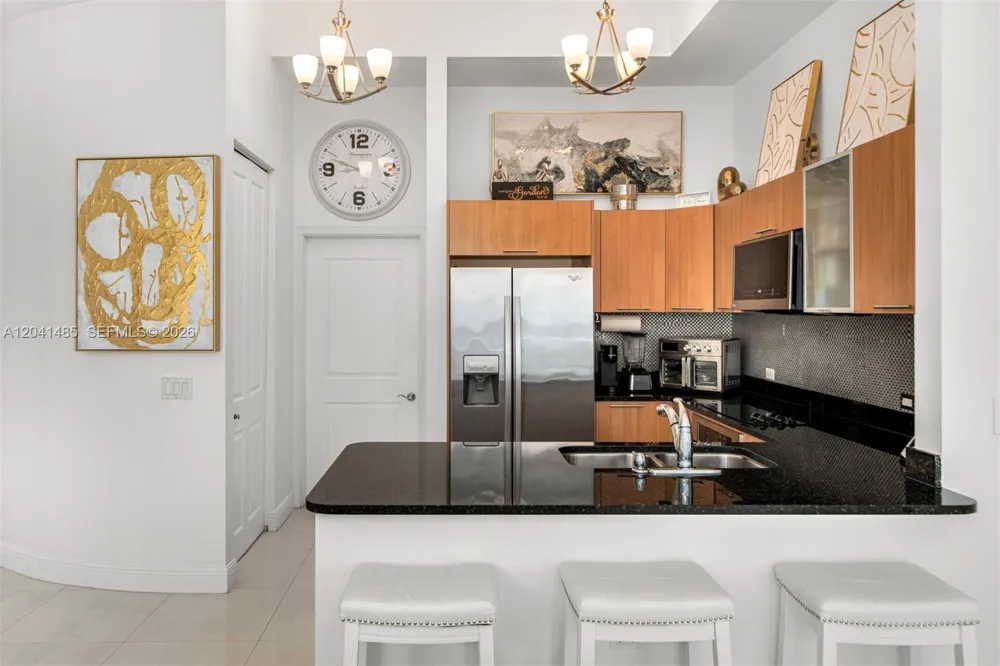 480 NE 30th St #501 Miami, FL 33137