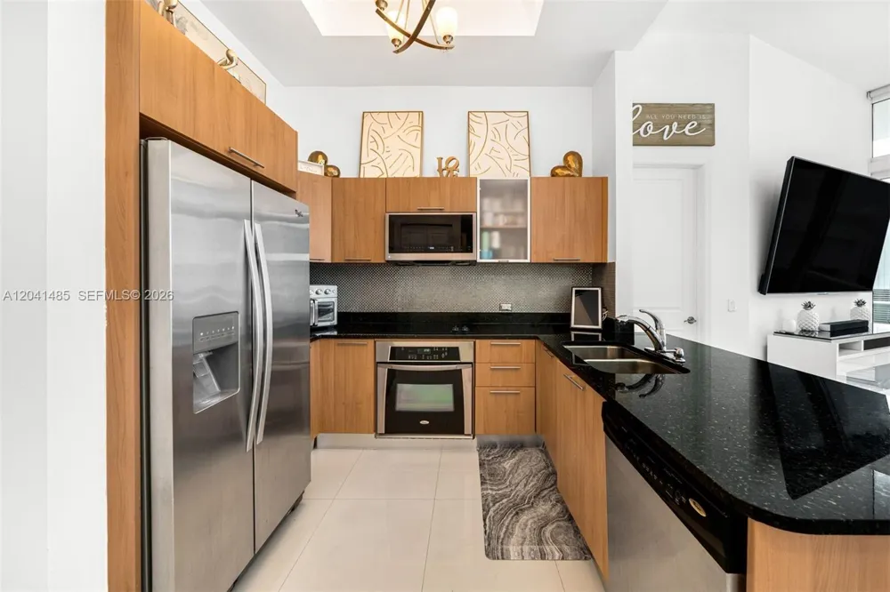 480 NE 30th St #501 Miami, FL 33137