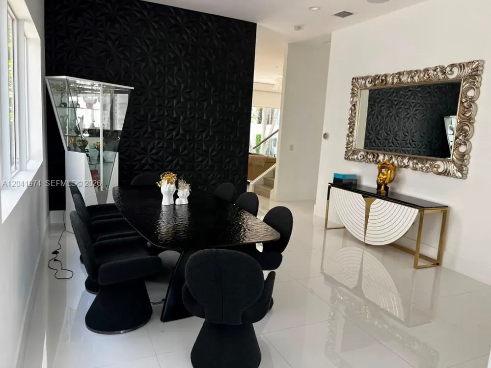 18975 Atlantic Blvd #18975 Sunny Isles Beach, FL 33160