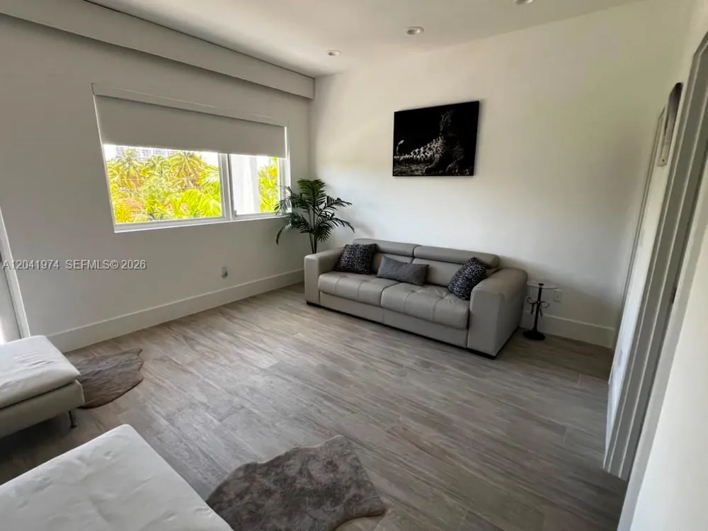 18975 Atlantic Blvd #18975 Sunny Isles Beach, FL 33160
