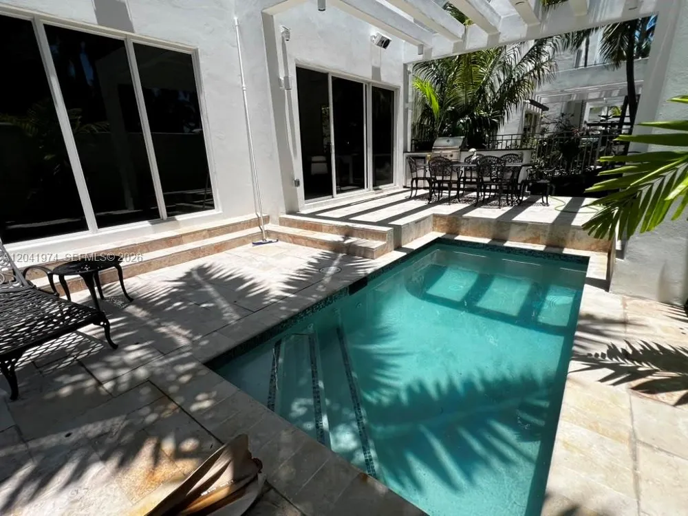 18975 Atlantic Blvd #18975 Sunny Isles Beach, FL 33160