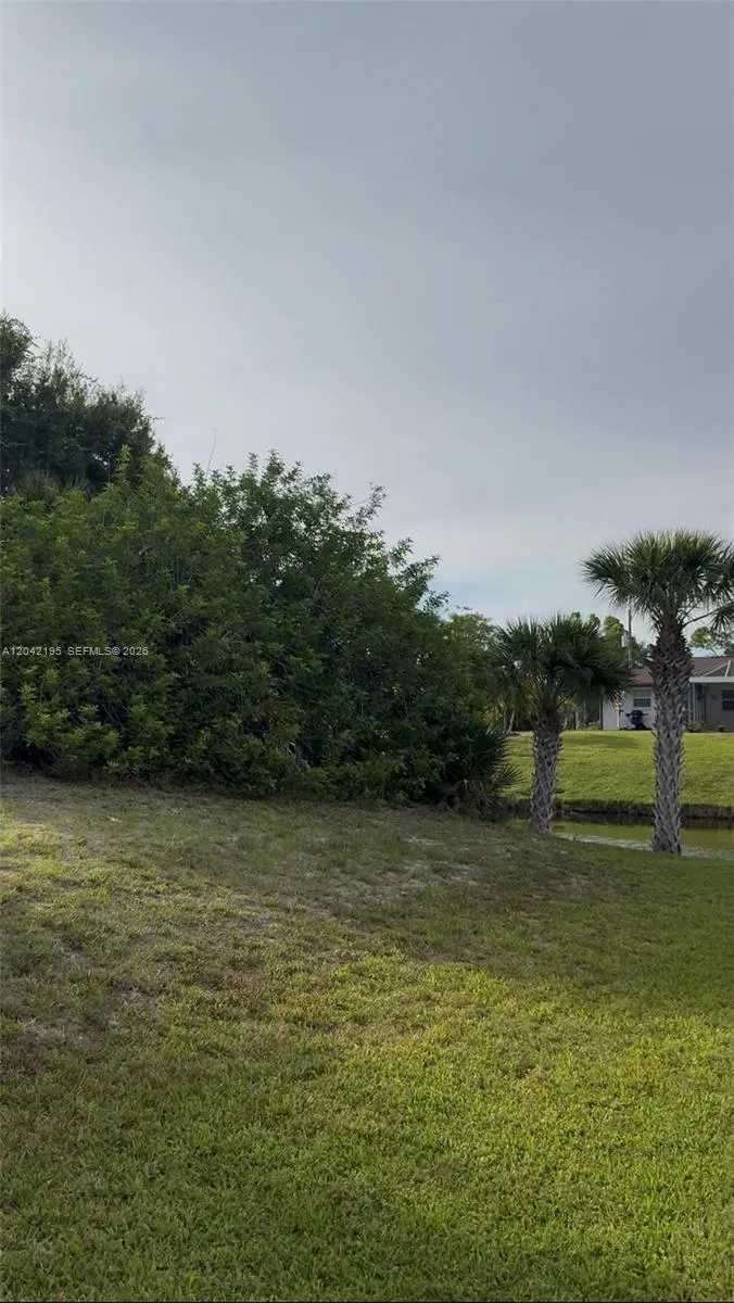 140 Albatross Rd Other City - In The State Of Florida, FL 33947