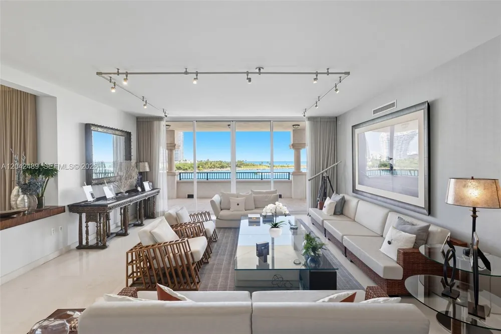 7141 Fisher Island Dr #7141 Miami Beach, FL 33109